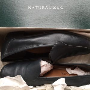 Naturalizer Navy Flats